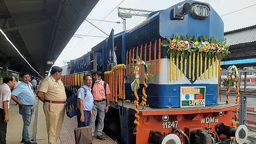 নতুন ট্রেনেরও প্রস্তাব দিচ্ছে ঢাকা
