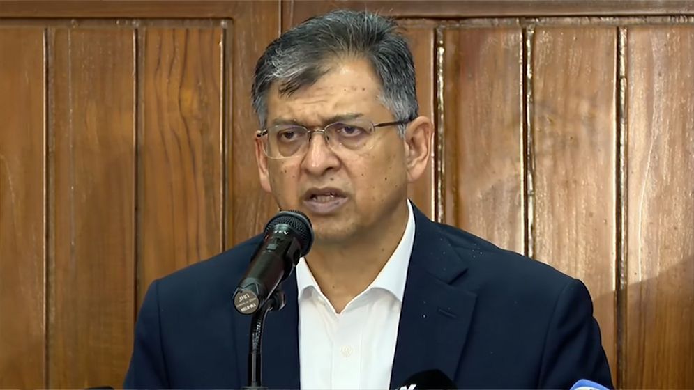 আইনশৃঙ্খলা পরিস্থিতি সরকারের নিয়ন্ত্রণে রয়েছে: স্বরাষ্ট্রমন্ত্রী