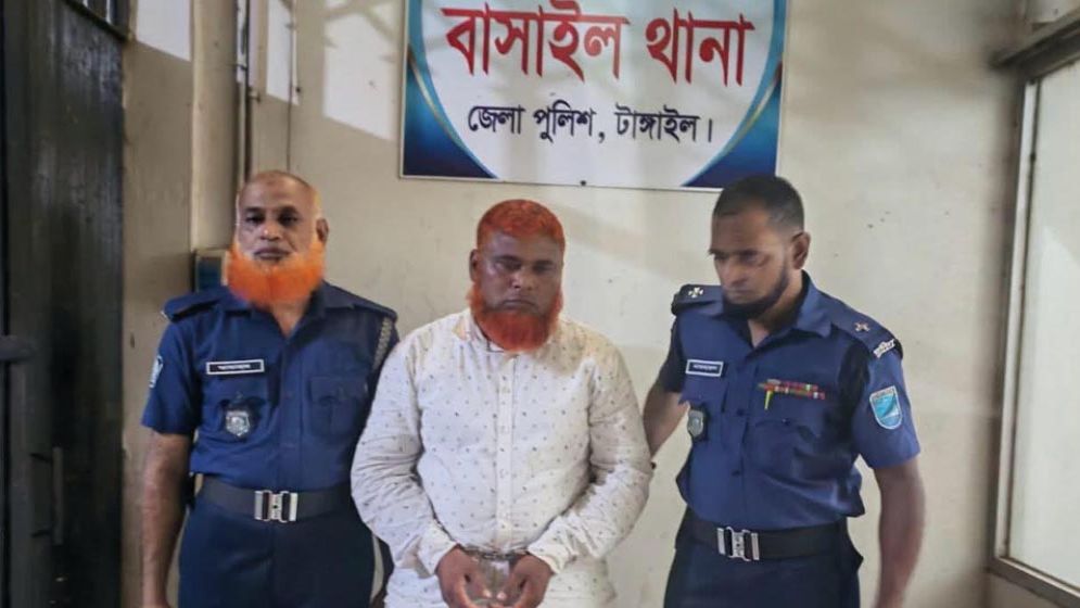 সাব-ঠিকাদার গ্রেফতার