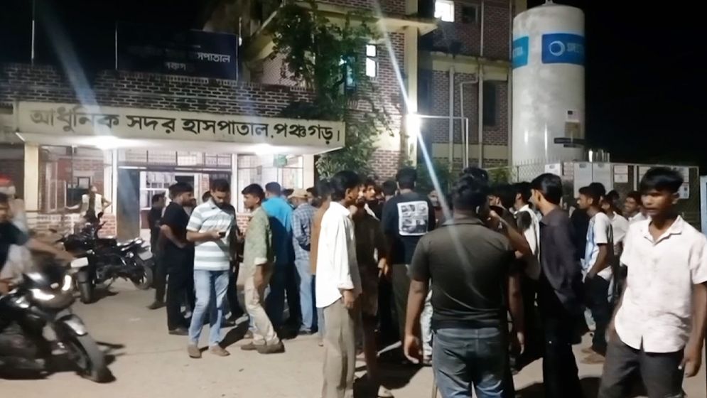 পঞ্চগড়ে গভীর রাতে বিএনপির দু‍‍`পক্ষের সংঘর্ষ, আহত ১৫