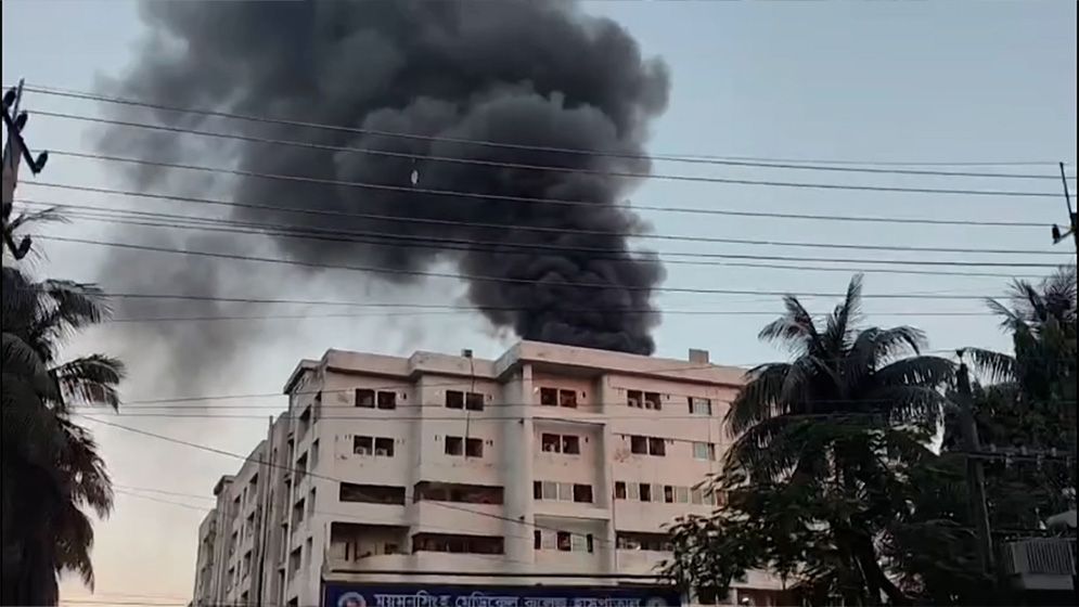বন্ধ ছিল বেশিরভাগ সিঁড়ি, তদন্ত কমিটি গঠন