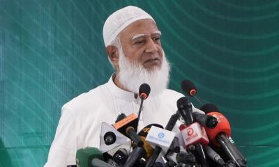 আখতারুজ্জামান বীরত্বের প্রমাণ দিয়েছেন