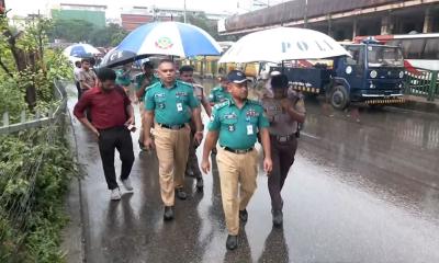 মহাখালীতে ‍‍`অলস পড়ে থাকা‍‍` বাস পূর্বাচলে নেওয়া শুরু