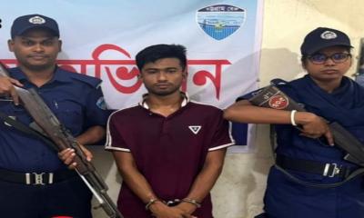 চন্দ্রগঞ্জে আলোচিত শীর্ষ সন্ত্রাসী “ইমরান হোসেন