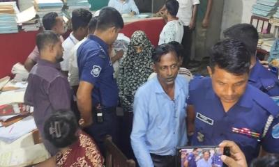 সময় নারীসহ আটক ৩