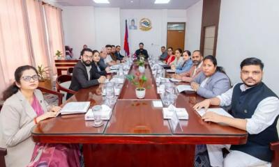 দুর্যোগ তহবিলে এক মাসের বেতন দেওয়ার সিদ্ধান্ত নেপালের মন্ত্রীদের
