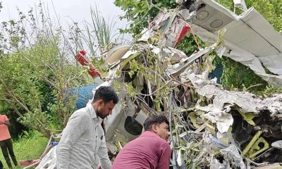 ভারতের কানপুরে প্রশিক্ষণ বিমান বিধ্বস্ত হয়ে ২ পাইলট নিহত