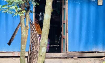 মানবেতর জীবনযাপন করছেন অসহায় নূর জাহান