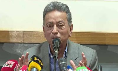 মানুষের পারিবারিক সিদ্ধান্তও নির্বাচনের জন্য আটকে আছে : আমীর খসরু