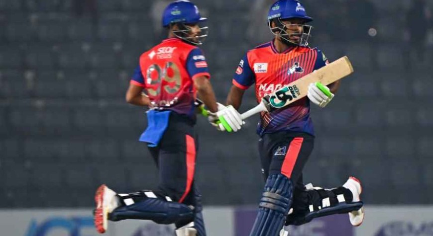 হাতে তামিমের তান্ডব, সহজ জয়ে টেবিলের শীর্ষে রাজশাহী