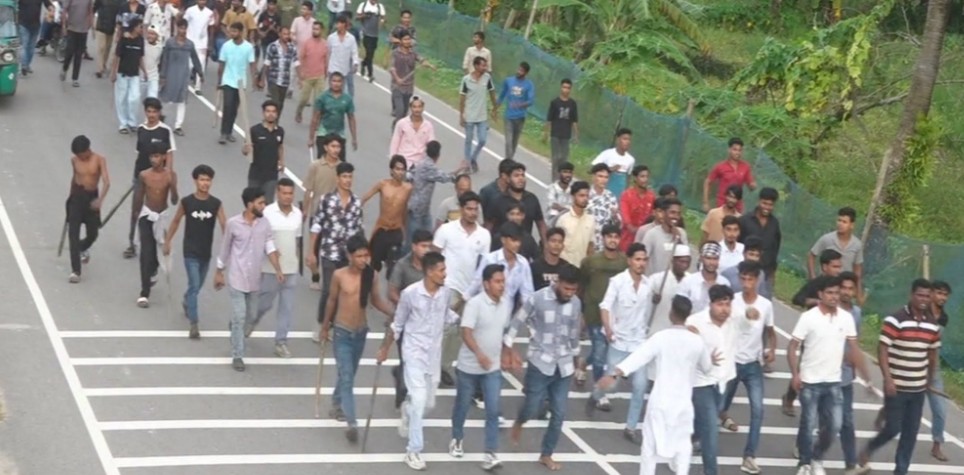 ছাত্রদলের নতুন কমিটি ও পদ বঞ্চিতদের সংর্ঘ‍‍` যে নোয়ালীতে আহত- ১০