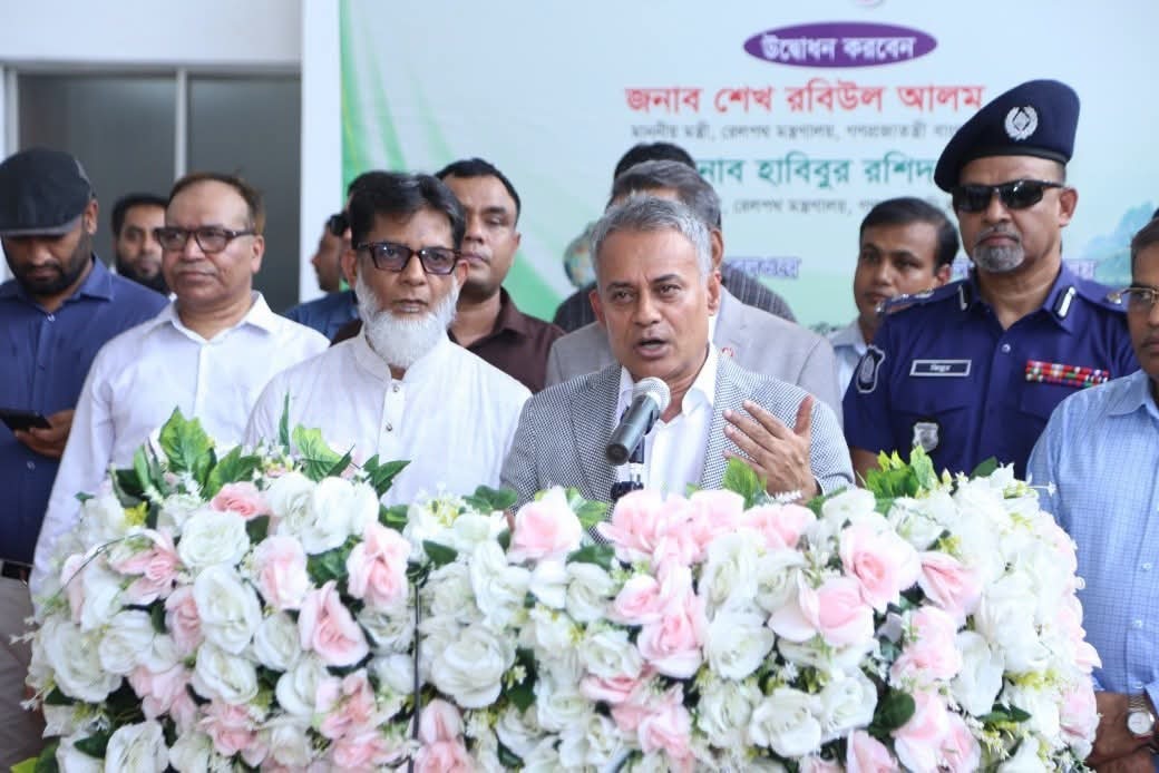 ঢাকা-গোপালগঞ্জ রুটে ‘অভিযাত্রী কমিউটার’ ট্রেনের শুভ উদ্বোধন