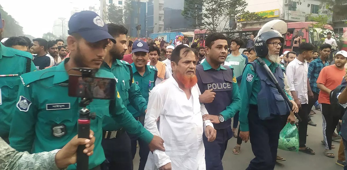 জুলাই আহতদের আন্দোলনে ‍‍`জয় বাংলা স্লোগান‍‍`